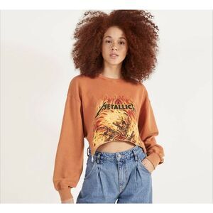 ZARA Women’s Cropped Metallica Sweatshirt Med Graphic Grunge Y2K Distressed NWT